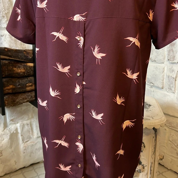 A New Day | Maroon Crane Print Blouse - Picture 5 of 6